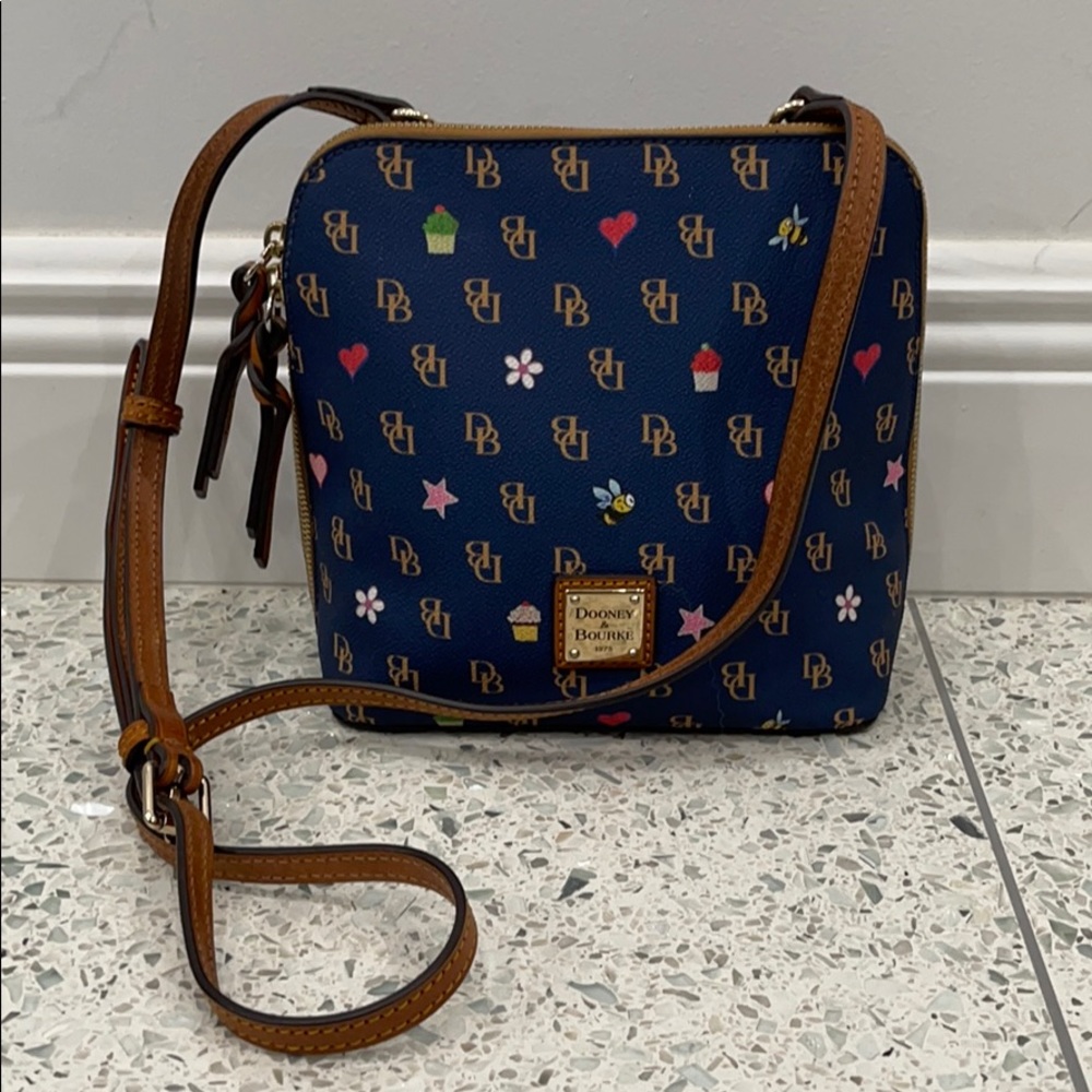 Dooney & Bourke handbag